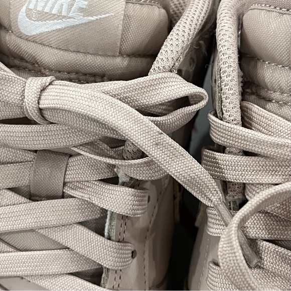 Nike Dunk Low SE in Fossil Stone and leopard print sneakers 8.5 - Picture 4 of 16